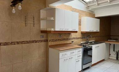 Vendo Casa  gran Ubicación!!!!! Sector Los Castaños 4 Norte 3D/2B condominio.