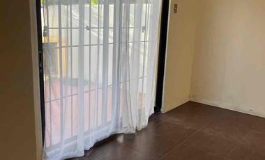 Vendo Casa  gran Ubicación!!!!! Sector Los Castaños 4 Norte 3D/2B condominio.