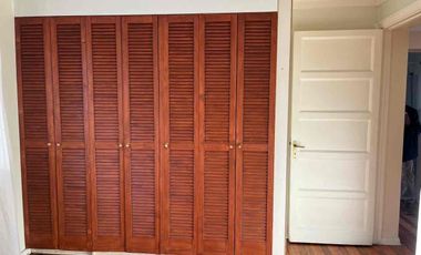 Vendo Casa  gran Ubicación!!!!! Sector Los Castaños 4 Norte 3D/2B condominio.