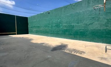 ESTA CASA LO TIENE TODO, UBICADA EN LOMAS DE COCOYOC