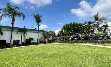 ESTA CASA LO TIENE TODO, UBICADA EN LOMAS DE COCOYOC