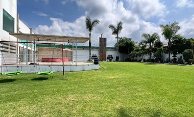 ESTA CASA LO TIENE TODO, UBICADA EN LOMAS DE COCOYOC