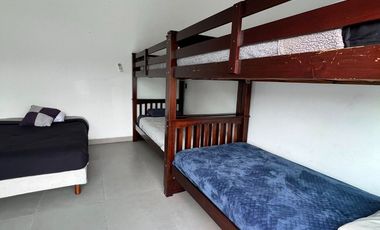 ESTA CASA LO TIENE TODO, UBICADA EN LOMAS DE COCOYOC