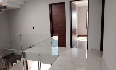 CASA EN VENTA EN SENDEROS DE MONTEVERDE 109 MD FOGO COTO 6A