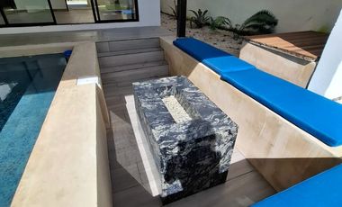 CASA EN VENTA EN CAMPO DE GOLF PROVINCIA MERIDA DISEÑO INNOVADOR