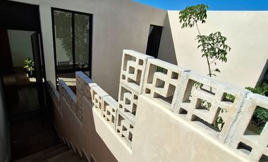 CASA EN VENTA EN CAMPO DE GOLF PROVINCIA MERIDA DISEÑO INNOVADOR