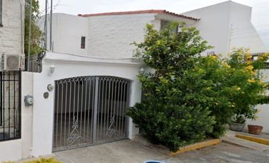 Casa en venta en La Cima, 88710 Reynosa, Tamps.