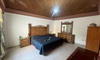 RENTO CASA SIN MUEBLES EN COLONIA GUADALUPE CAMINANDO AL CENTRO DE SAN MIGUEL DE ALLENDE, GUANAJUATO