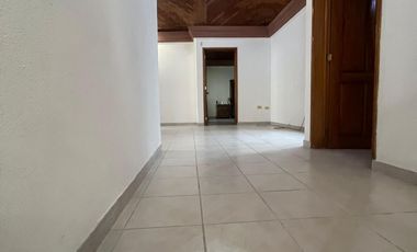 RENTO CASA SIN MUEBLES EN COLONIA GUADALUPE CAMINANDO AL CENTRO DE SAN MIGUEL DE ALLENDE, GUANAJUATO