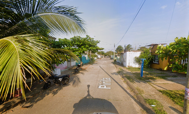 Casa en Venta en Ciudad Olmeca Veracruz.
