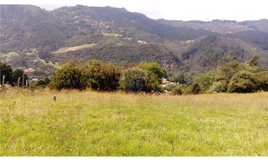 Inversión Ideal: Lote en El Salitre, Colombia