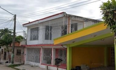 VENTA DE CASAS EN CHETUMAL COL JARDINES