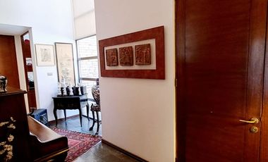 Gran casa Mediterránea 6D5B en Condominio San Carlos de Apoquindo, cercano a Colegios, Universidades, Clínicas, Comercio, Paseo Los Domínicos, Conecti