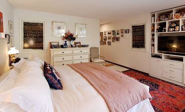 Gran casa Mediterránea 6D5B en Condominio San Carlos de Apoquindo, cercano a Colegios, Universidades, Clínicas, Comercio, Paseo Los Domínicos, Conecti