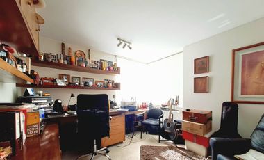Gran casa Mediterránea 6D5B en Condominio San Carlos de Apoquindo, cercano a Colegios, Universidades, Clínicas, Comercio, Paseo Los Domínicos, Conecti
