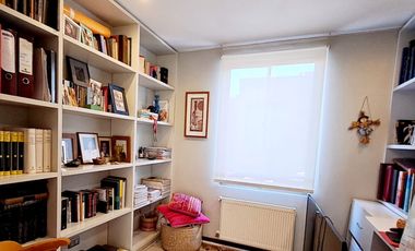 Gran casa Mediterránea 6D5B en Condominio San Carlos de Apoquindo, cercano a Colegios, Universidades, Clínicas, Comercio, Paseo Los Domínicos, Conecti