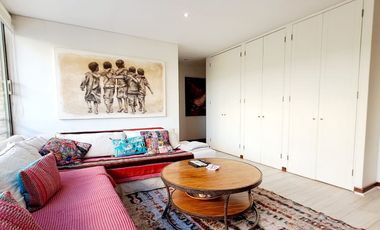 Gran casa Mediterránea 6D5B en Condominio San Carlos de Apoquindo, cercano a Colegios, Universidades, Clínicas, Comercio, Paseo Los Domínicos, Conecti