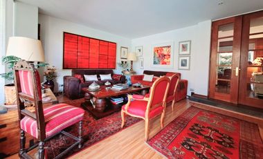 Gran casa Mediterránea 6D5B en Condominio San Carlos de Apoquindo, cercano a Colegios, Universidades, Clínicas, Comercio, Paseo Los Domínicos, Conecti