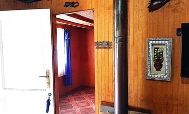 Cabaña en Via del Huichatio, sector Playa Linda, Camino Villarrica -Pucón