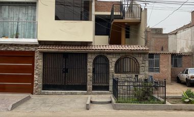 VENTA DE CASA DE 2 PISOS CON ACCESO INDEPENDIENTE - CARABAYLLO