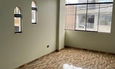 VENTA DE CASA DE 2 PISOS CON ACCESO INDEPENDIENTE - CARABAYLLO
