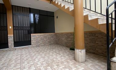 VENTA DE CASA DE 2 PISOS CON ACCESO INDEPENDIENTE - CARABAYLLO