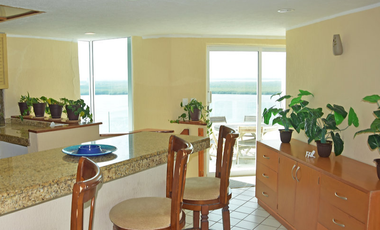 Espectacular PH frente al mar en Cancún