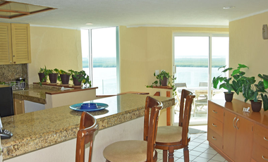 Espectacular PH frente al mar en Cancún