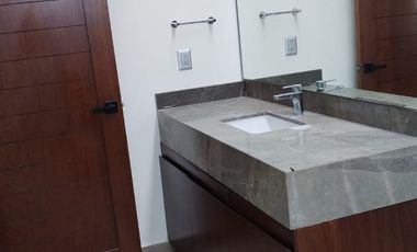 🏠 Casa moderna en renta en El Mayorazgo – 3 recámaras con baño y jardín 🌿