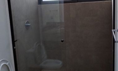 🏠 Casa moderna en renta en El Mayorazgo – 3 recámaras con baño y jardín 🌿