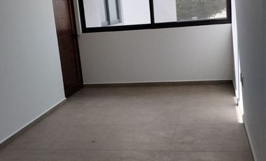 🏠 Casa moderna en renta en El Mayorazgo – 3 recámaras con baño y jardín 🌿