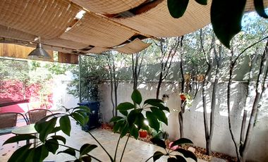 Estupenda casa clásica en venta 6D4B Amapolas entre Bilbao y Pocuro Barrio Las Flores a pasos colegios San Ignacio y San Gabriel, comercio, parques, locomoción