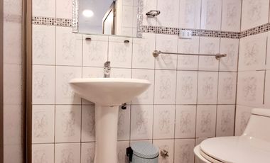 Estupenda casa clásica en venta 6D4B Amapolas entre Bilbao y Pocuro Barrio Las Flores a pasos colegios San Ignacio y San Gabriel, comercio, parques, locomoción