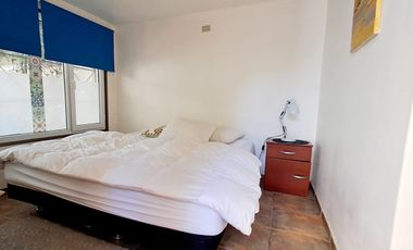 Estupenda casa clásica en venta 6D4B Amapolas entre Bilbao y Pocuro Barrio Las Flores a pasos colegios San Ignacio y San Gabriel, comercio, parques, locomoción