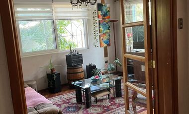 Estupenda casa clásica en venta 6D4B Amapolas entre Bilbao y Pocuro Barrio Las Flores a pasos colegios San Ignacio y San Gabriel, comercio, parques, locomoción