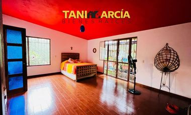 Vendo Finca de 2,400 m2 de terreno con casa estilo mexicana en Fortín.