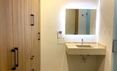 CASA EN VILLAMAGNA AL PONIENTE DE LA CIUDAD POR EL PARQUE BICENTENARIO