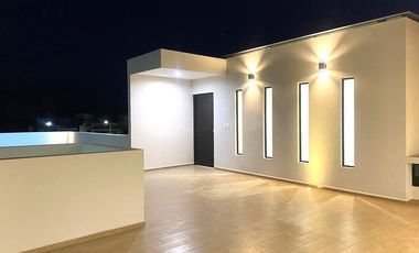 CASA EN VILLAMAGNA AL PONIENTE DE LA CIUDAD POR EL PARQUE BICENTENARIO