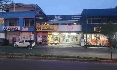 Se renta local amplio en zona transitada de Metepec, Pilares, Estado De México