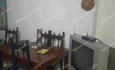 Vendo casa 2o. piso y apto trasero en villa hermosa