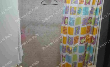 Vendo casa 2o. piso y apto trasero en villa hermosa
