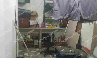 Vendo casa 2o. piso y apto trasero en villa hermosa