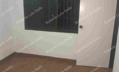 Vendo casa 2o. piso y apto trasero en villa hermosa
