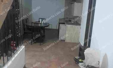 Vendo casa 2o. piso y apto trasero en villa hermosa