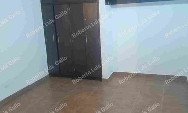 Vendo casa 2o. piso y apto trasero en villa hermosa