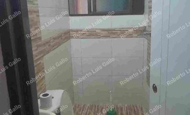 Vendo casa 2o. piso y apto trasero en villa hermosa