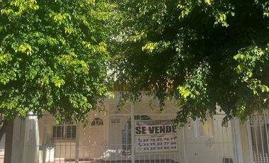 BONITA CASA EN VENTA JARDINES DEL VALLE ZAPOPAN