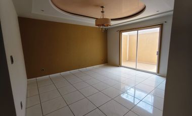 CASA RESIDENCIAL EN RENTA - URUAPAN MICH.