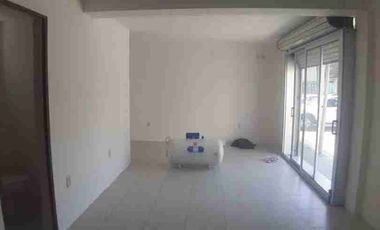 Se renta local amplio cerca de av lerma alturas de los Castaños, Metepec, Estado De México