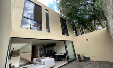 CASA AMUEBLADA EN RENTA JESÚS DEL MONTE 5 MIN DE ALTOZANO